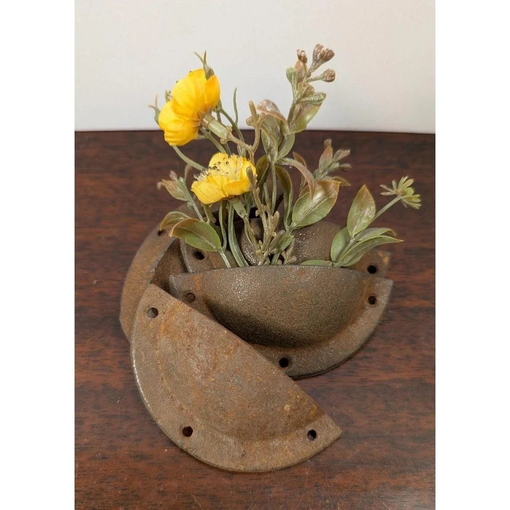 Vintage Rusty Cast Iron Bin Cup Drawer Pull Wall Pocket Farmhouse Industrial